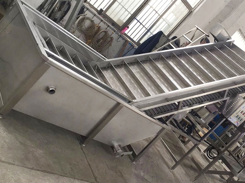 鏈板輸送機(jī)案例
